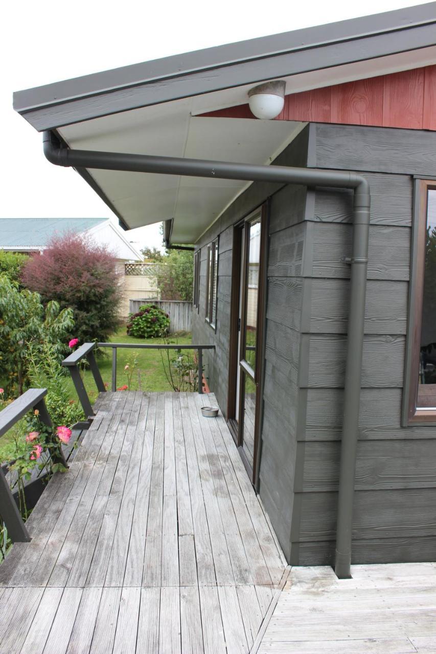 Bram'S Bach Villa Lago Lago Taupo Esterno foto