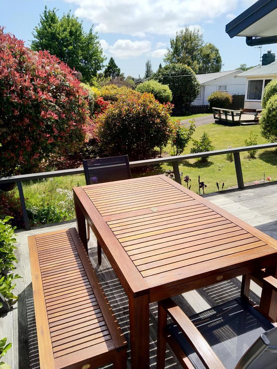 Bram'S Bach Villa Lago Lago Taupo Esterno foto